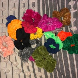VSCO SCRUNCHIESS